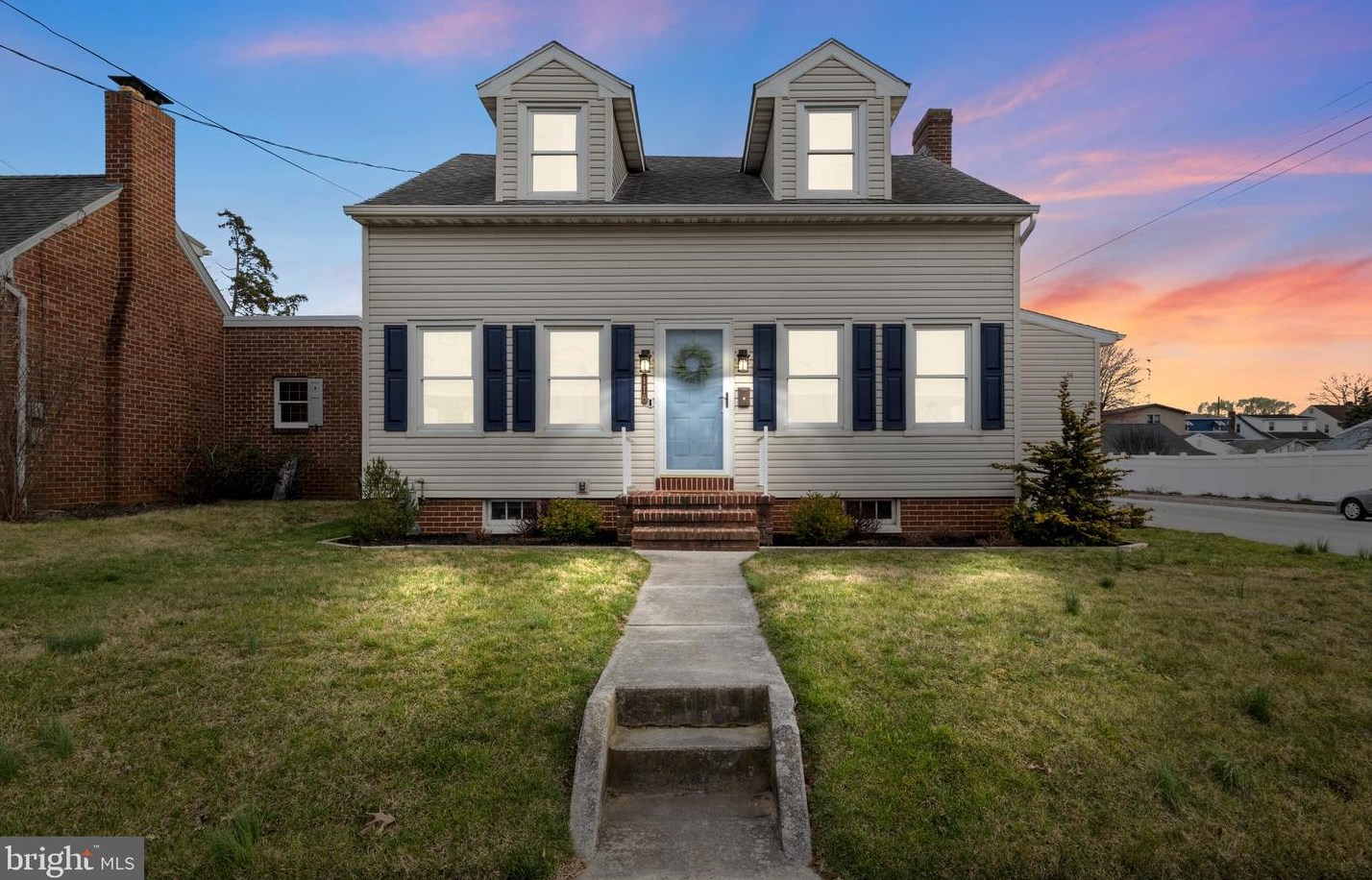 118 Elm Ave, Hanover, PA 17331-1823
