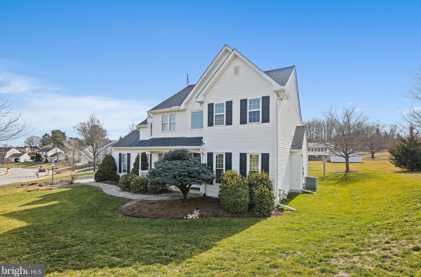 22 Parkview Dr, Seven Valleys, PA 17360-9656