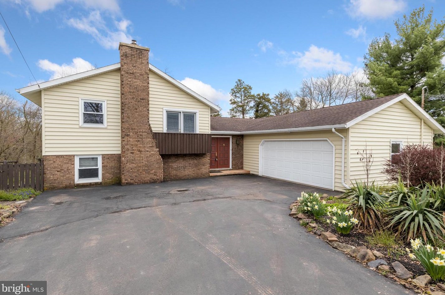 4710 Paradise Rd, York, PA 17315