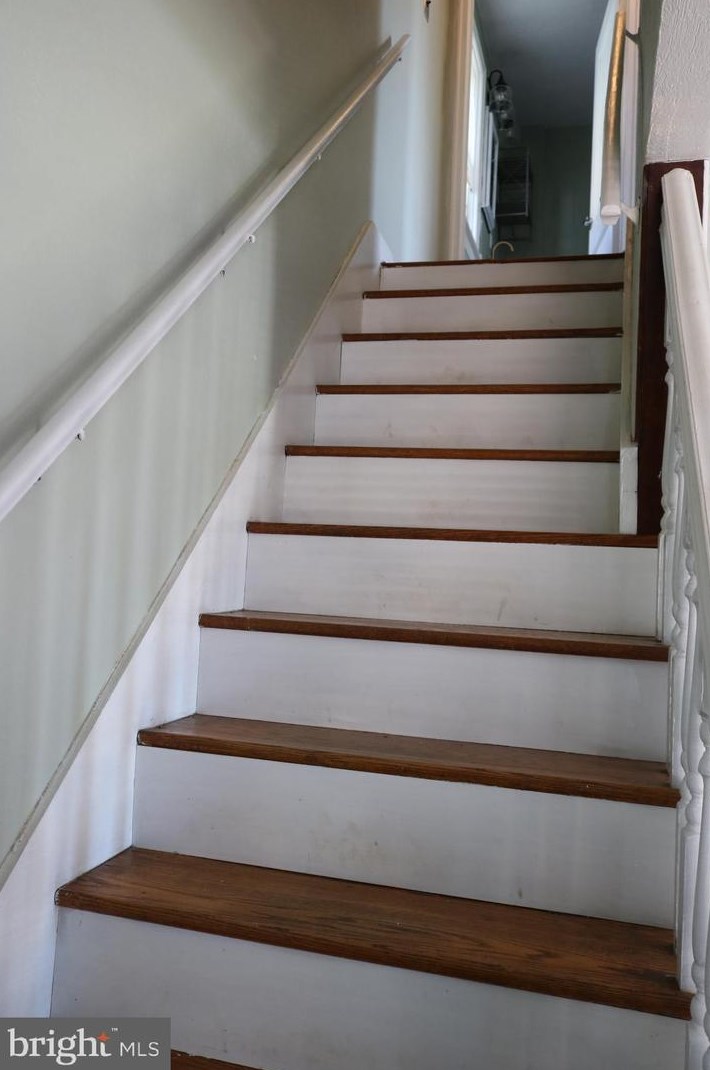 939 Midland Ave, York PA  17403-2935 exterior