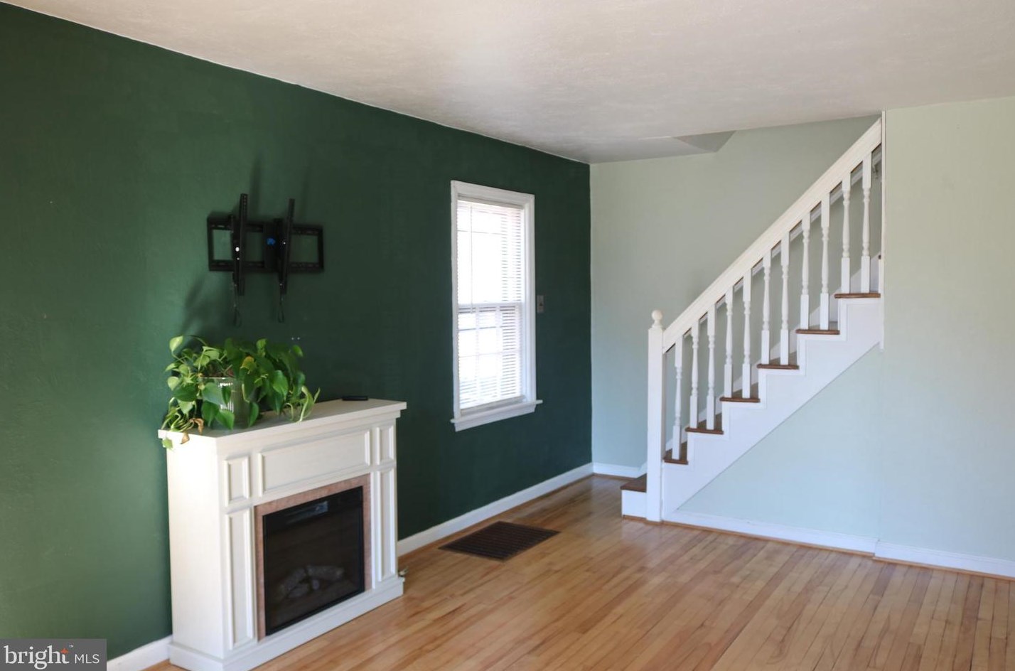 939 Midland Ave, York PA  17403-2935 exterior