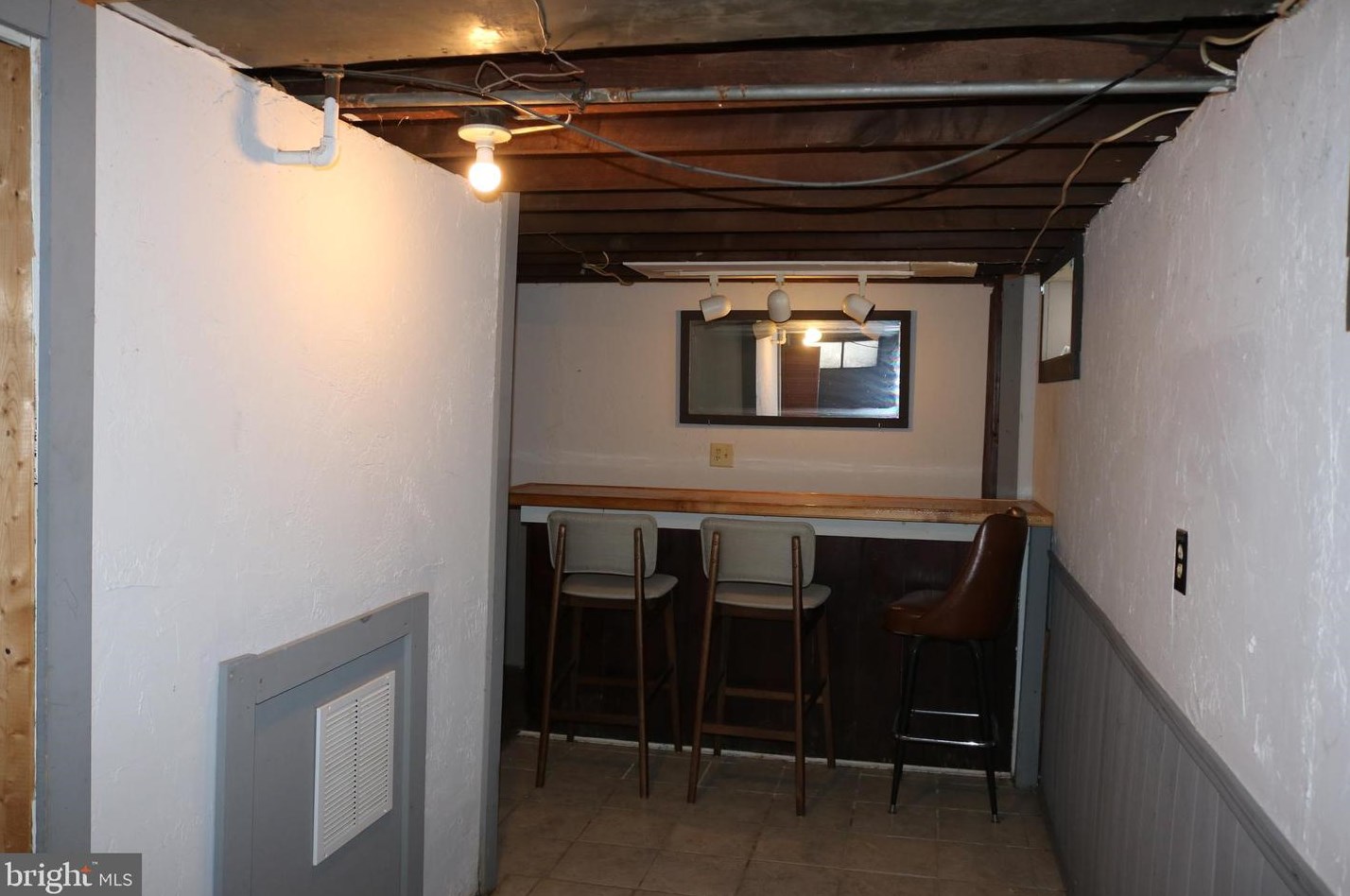 939 Midland Ave, York PA  17403-2935 exterior