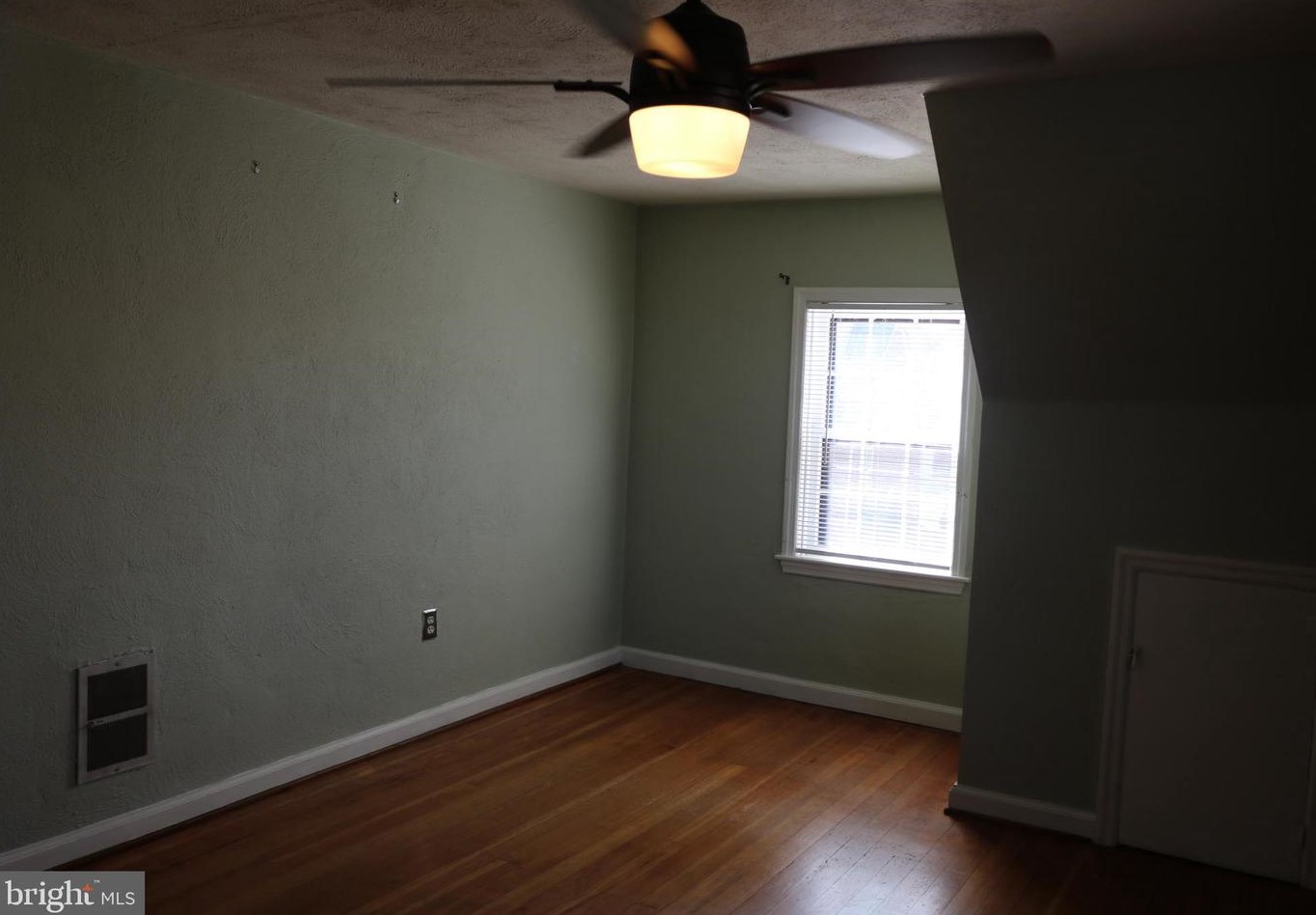939 Midland Ave, York PA  17403-2935 exterior