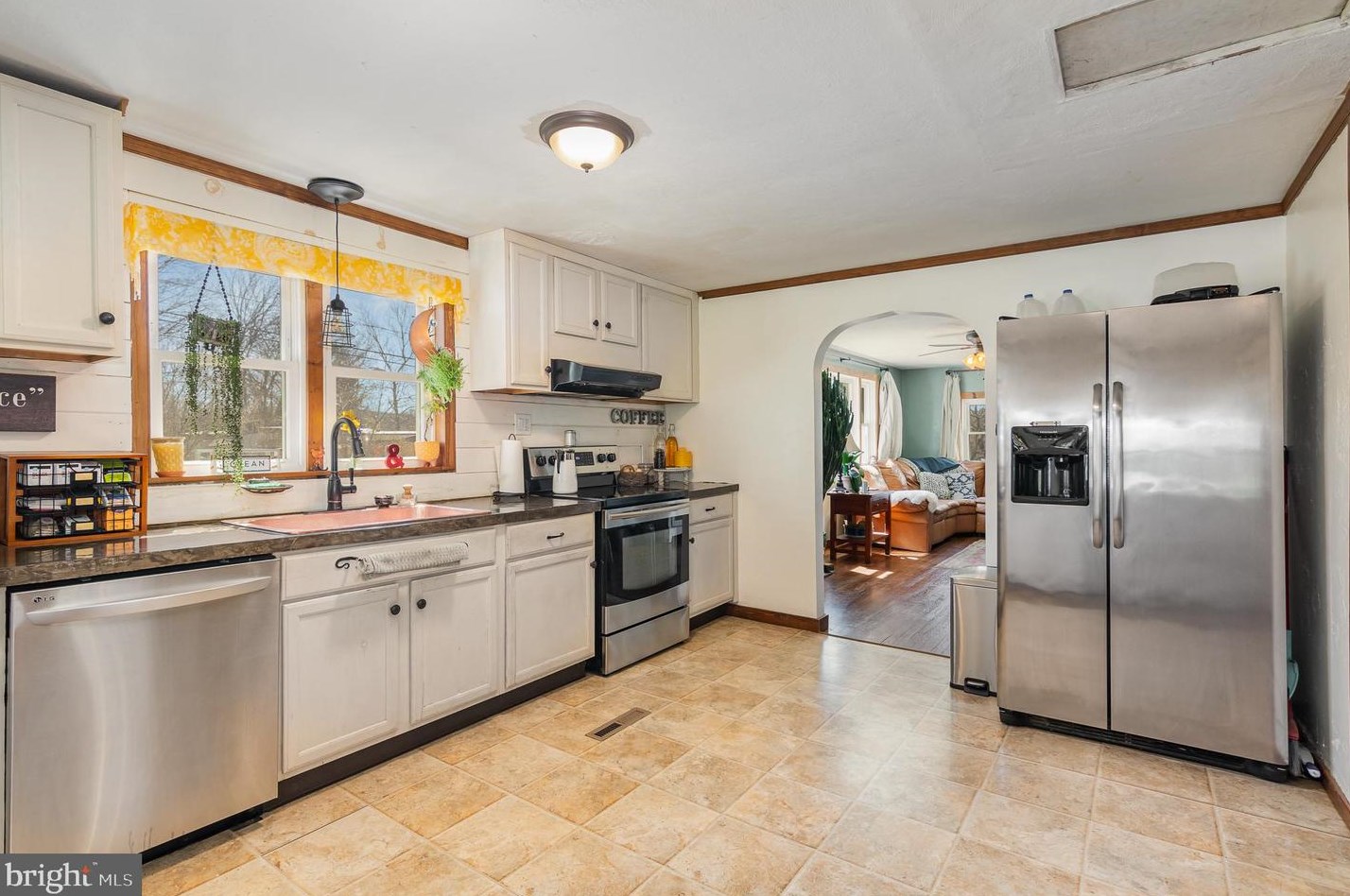 466 Pleasant Hill Rd, Longlevel, PA 17368