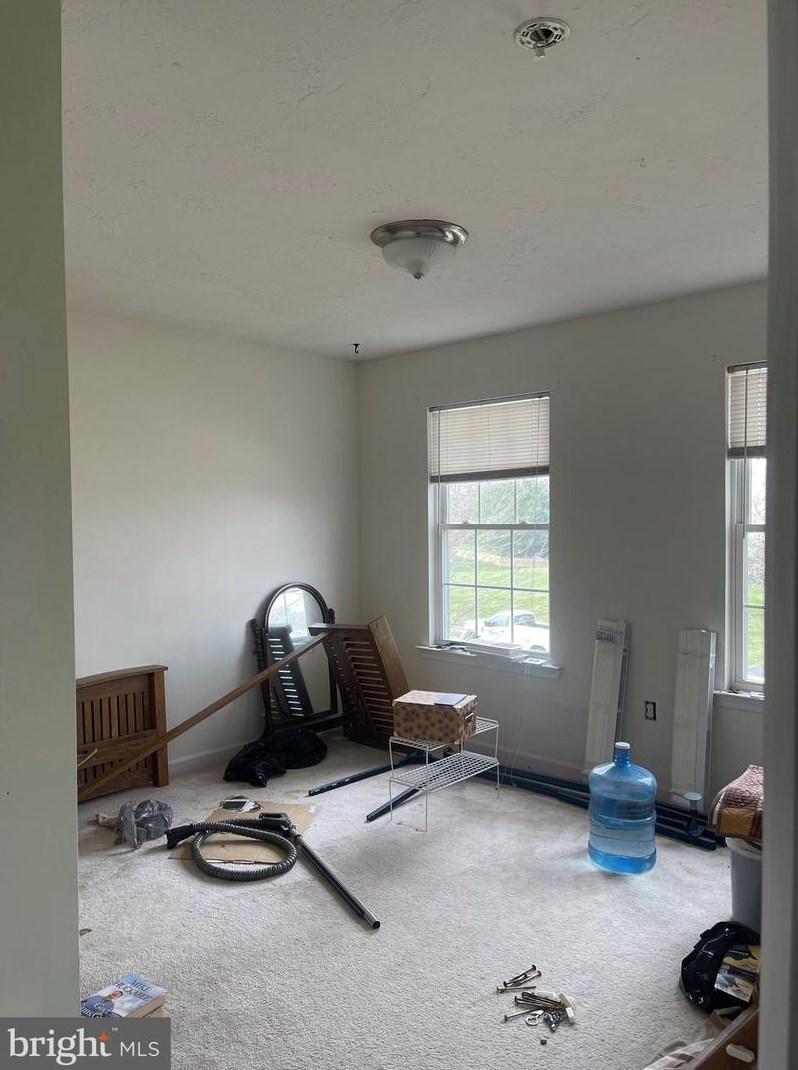 165 Ridgewood Dr, Hanover PA 17331-8473 exterior