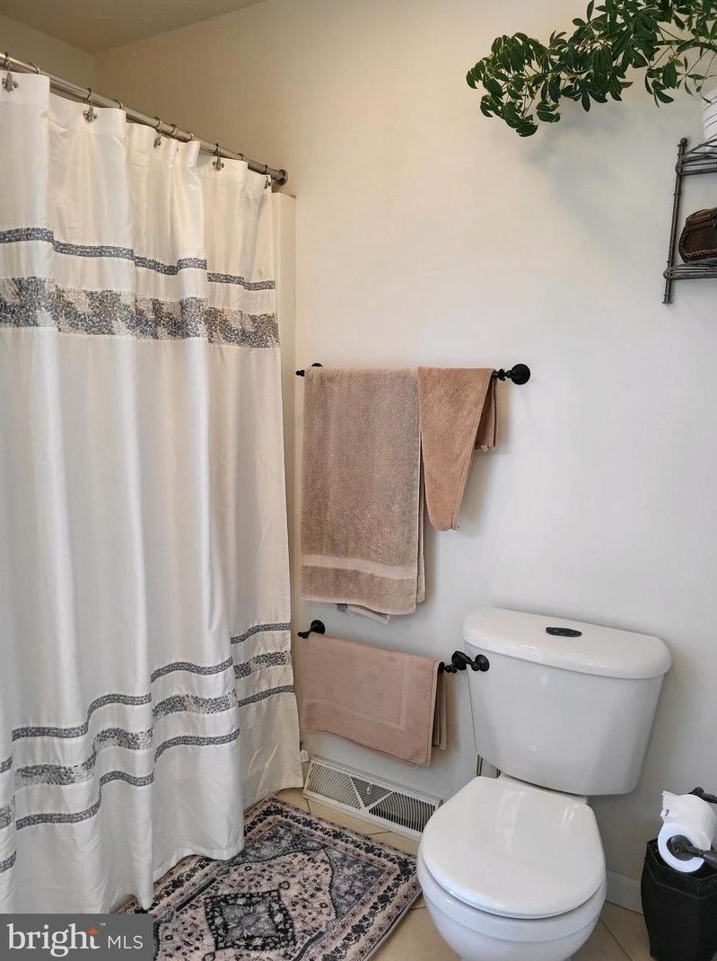 165 Ridgewood Dr, Hanover PA 17331-8473 exterior