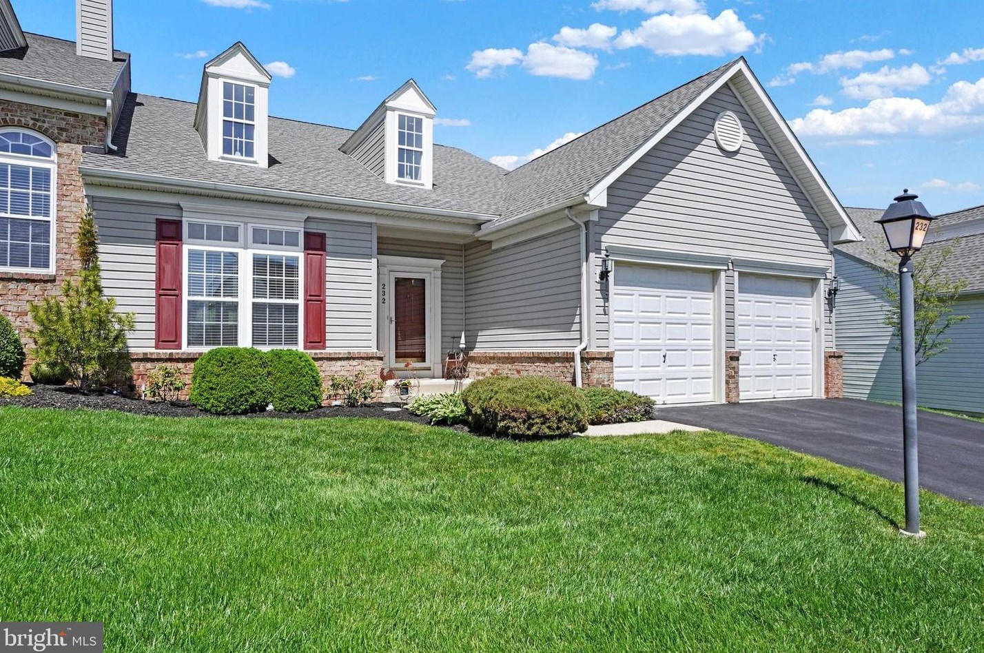 232 Fairmount Ct, Shrewsbury, PA 17361-1537