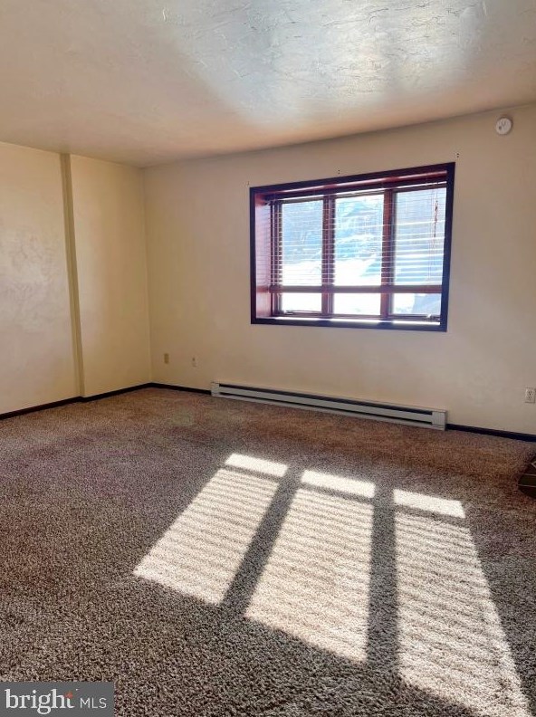 213 Catalpa Ln, Red Lion, PA 17356