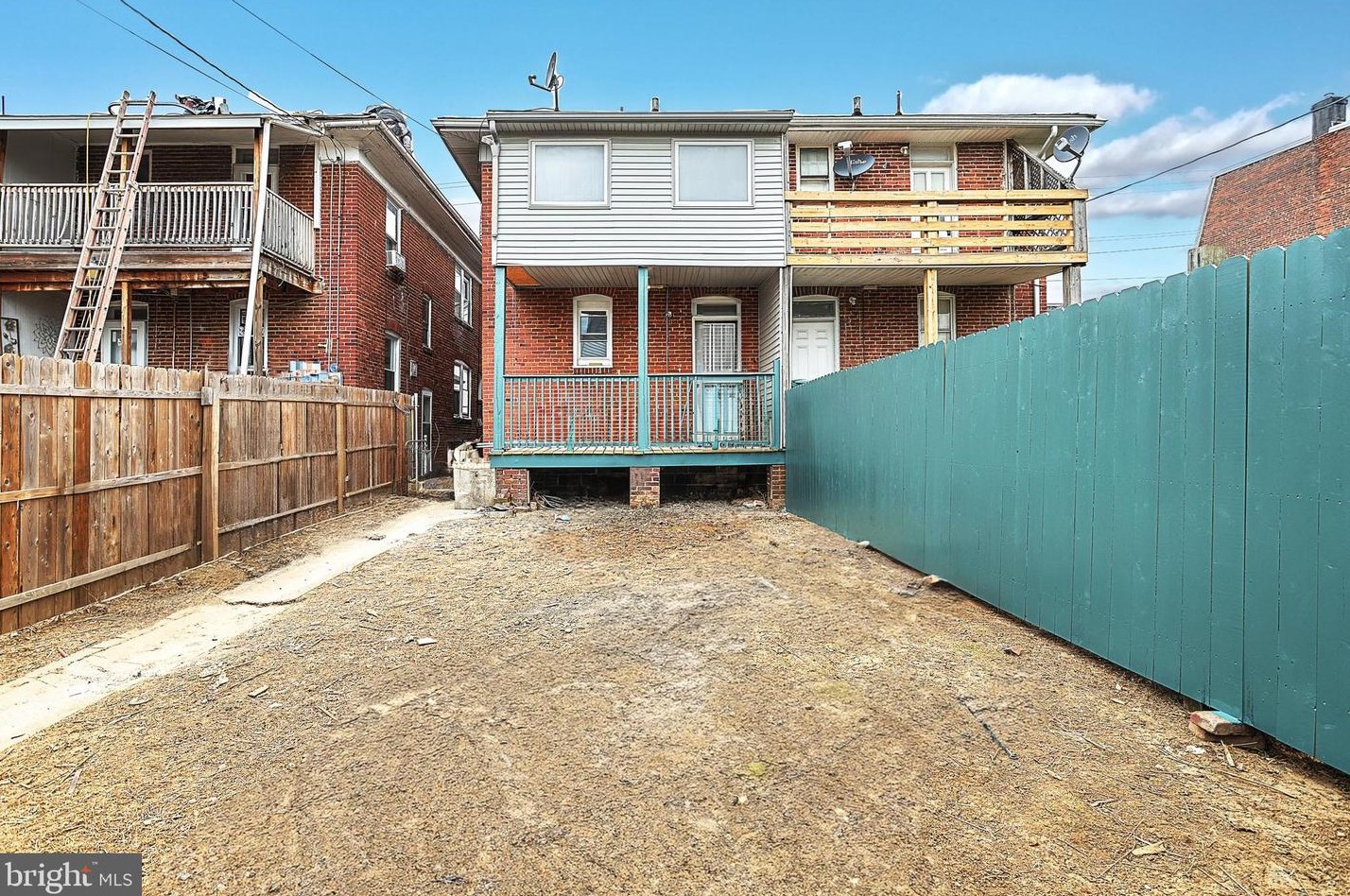 518 Philadelphia St, York PA  17401-3324 exterior