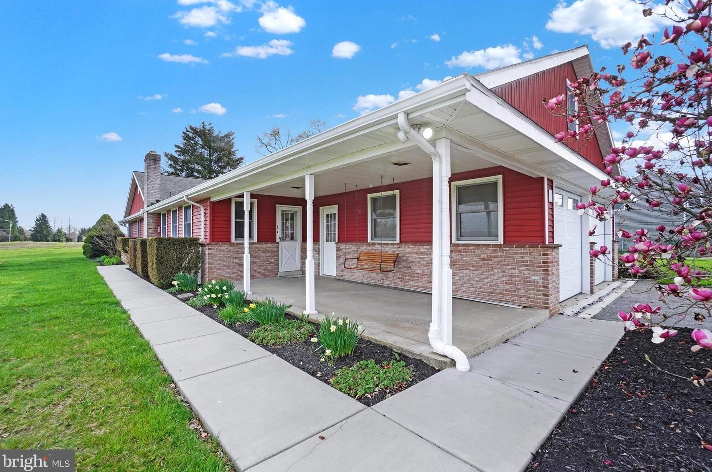 3505 Raintree Rd, York, PA 17404