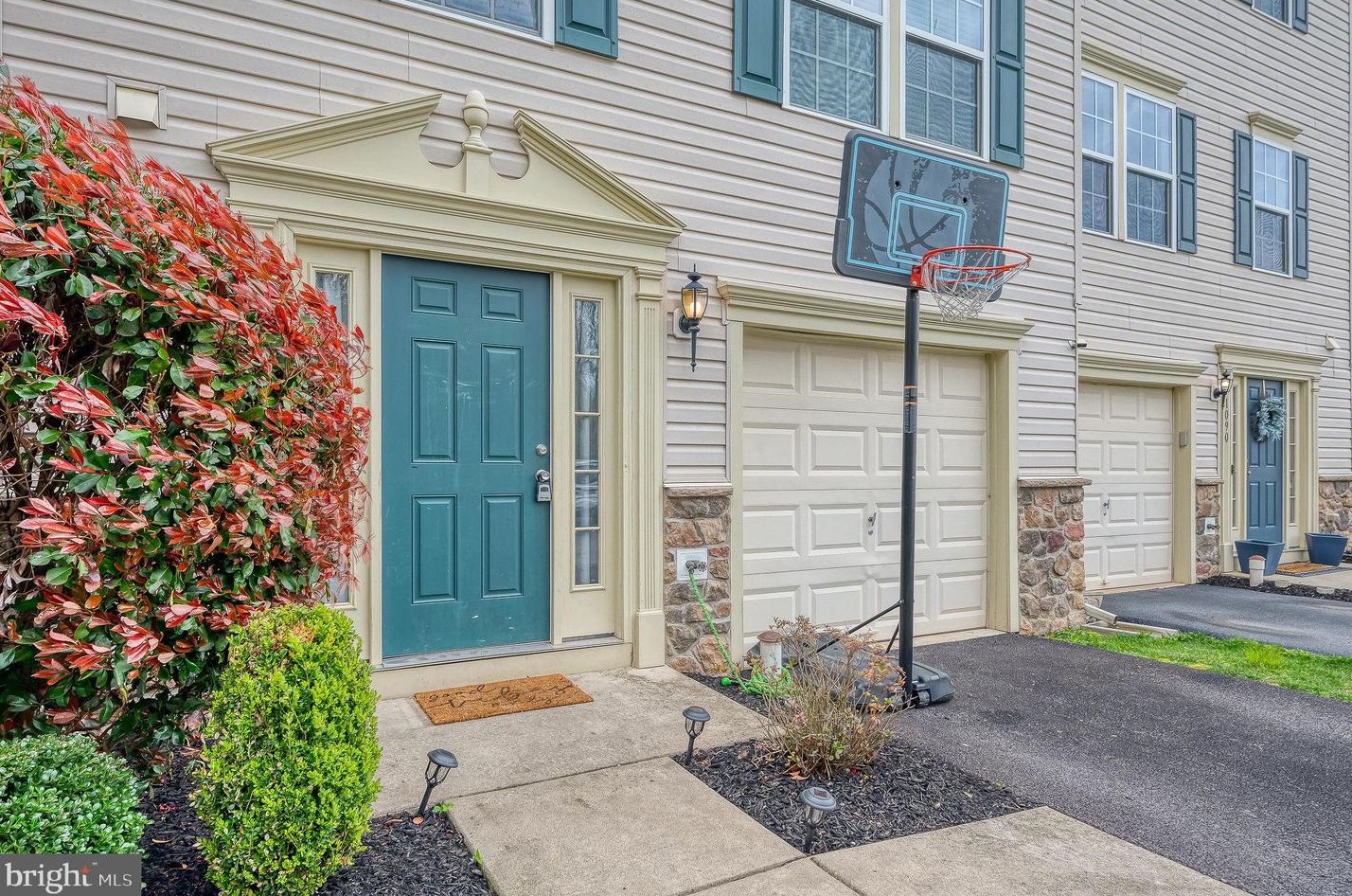 1096 Harmony Hill Ln #51, York, PA 17402