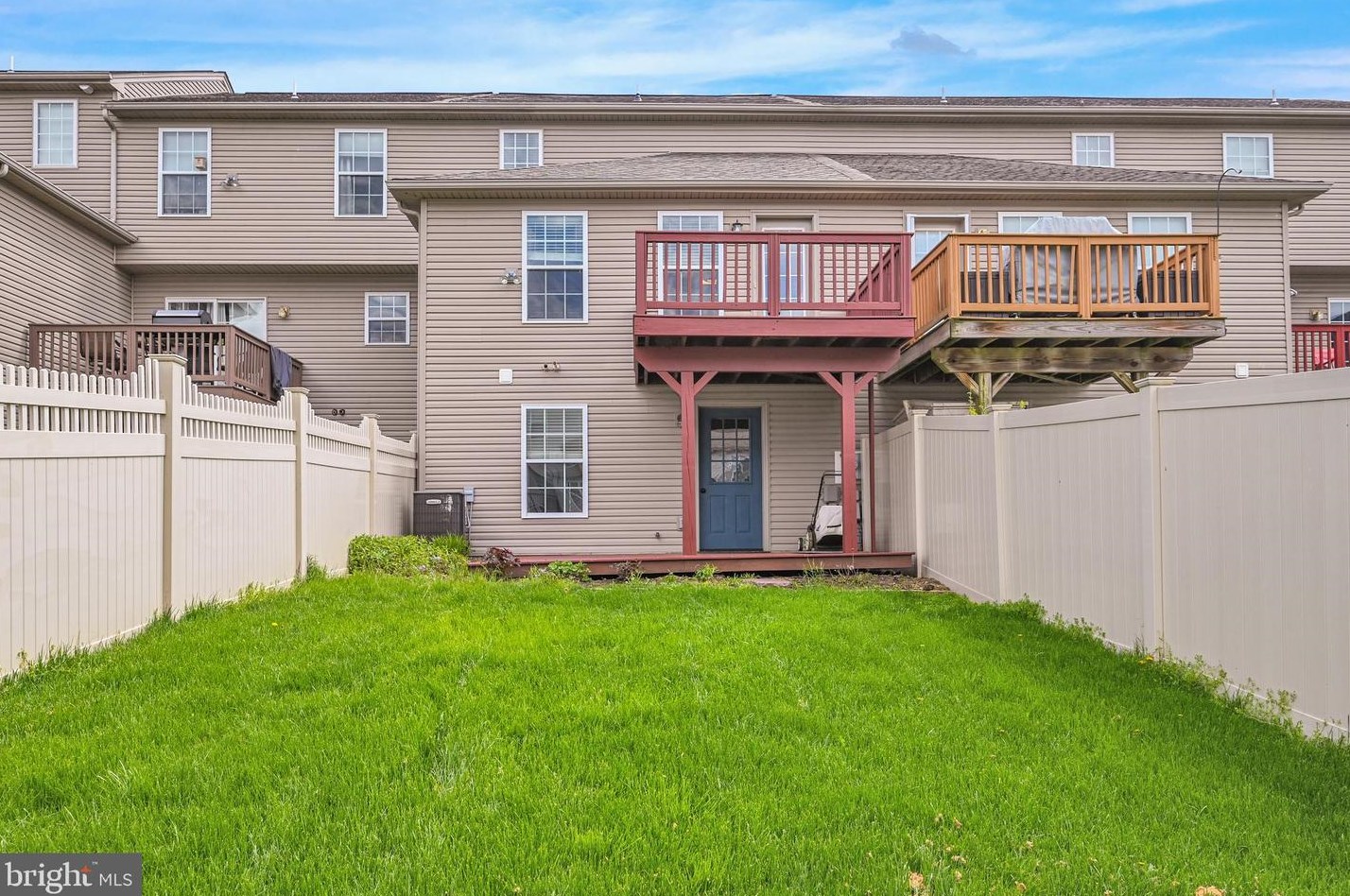 835 Rachel Dr, York, PA 17404