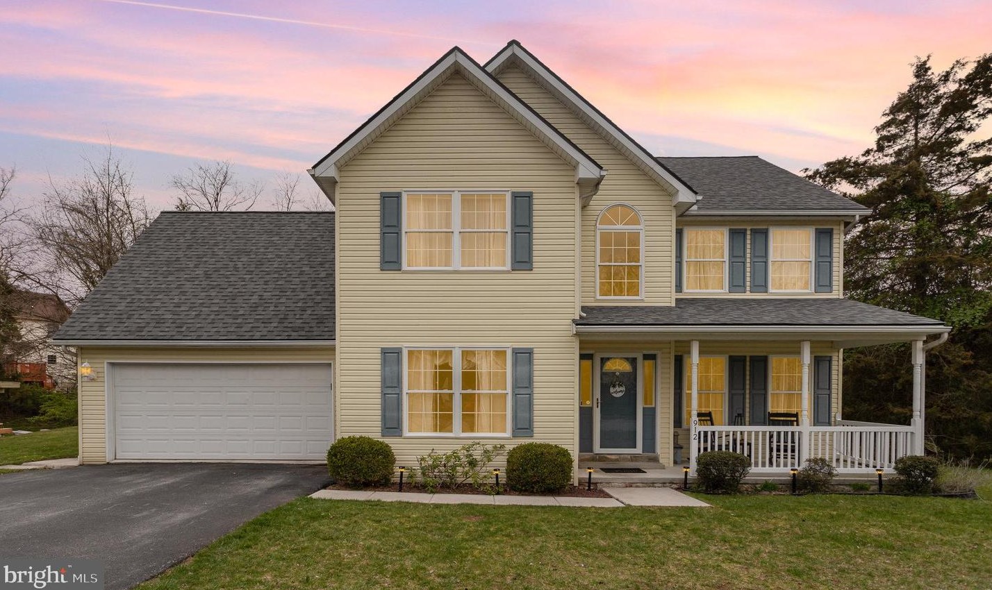 912 Willow Ridge Dr, York, PA 17404