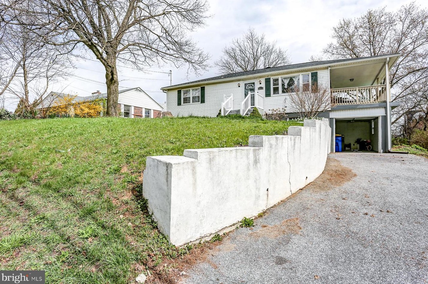 3911 Carlisle Rd, York, PA 17315