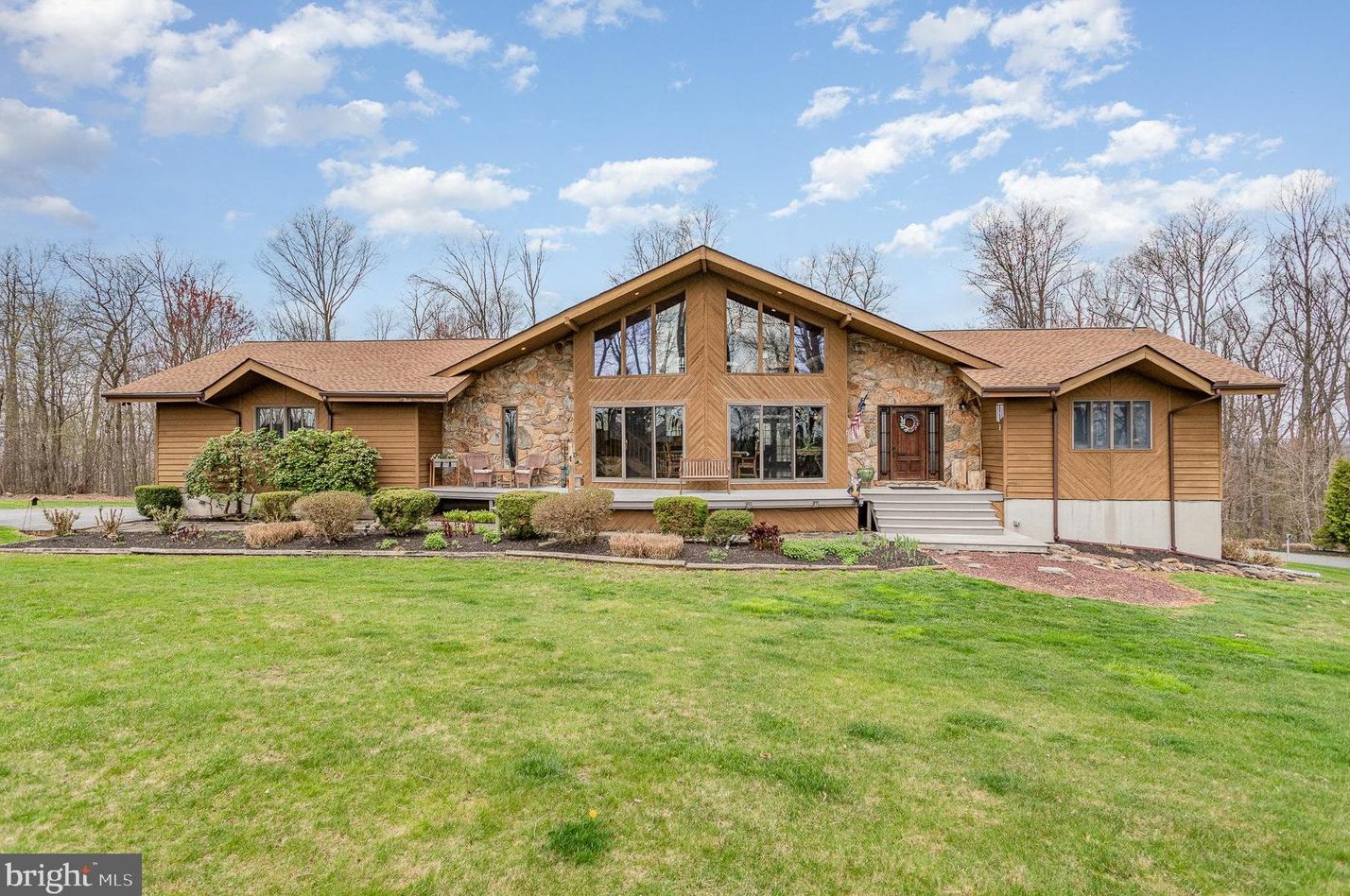 50 Shenk Rd, Cross Roads, PA 17322