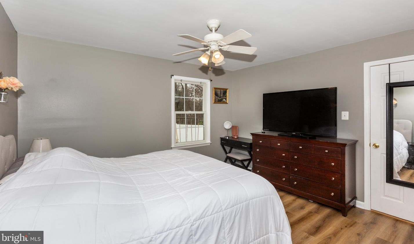 1401 Wanda Dr, Hanover PA  17331-8626 exterior