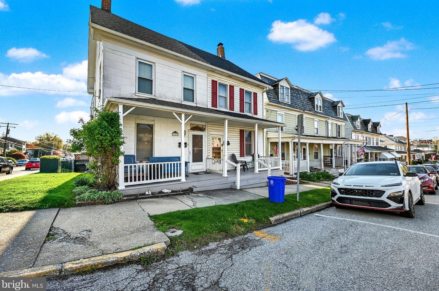 120 Franklin St, Red Lion, PA 17356-1904