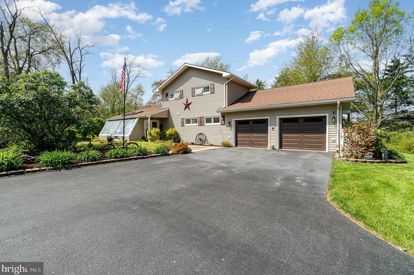 2 Coover Ct, Siddonsburg, PA 17019