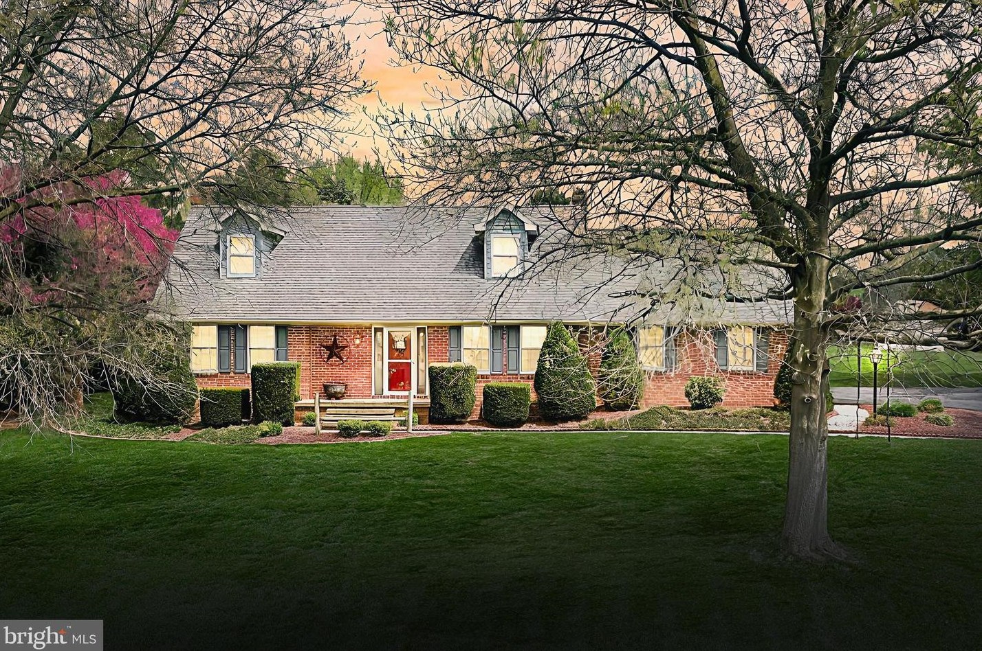 6336 Straw Acres Rd, Spring Grove, PA 17362-9142