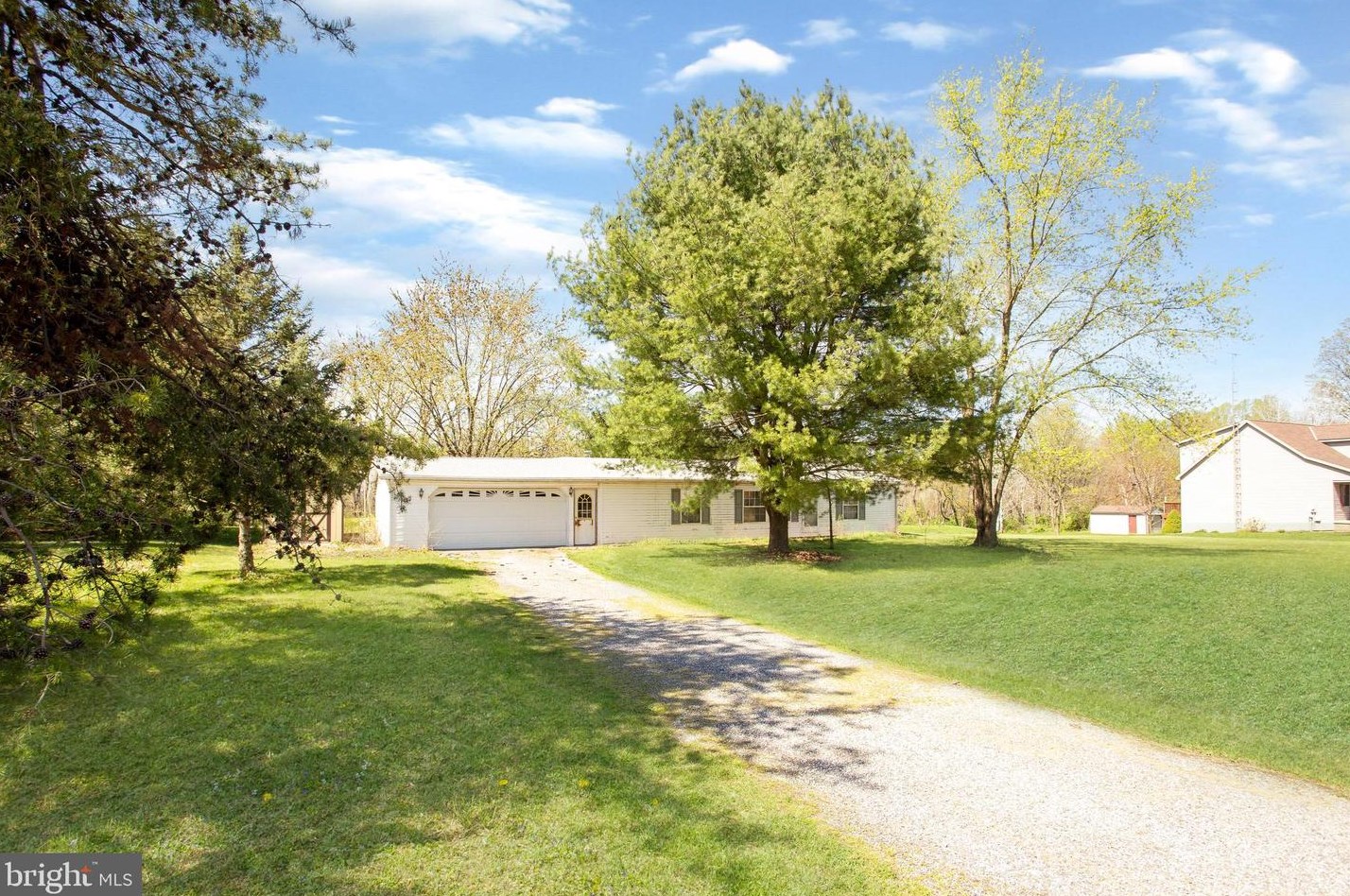 328 Leedy Rd, Spring Grove, PA 17362