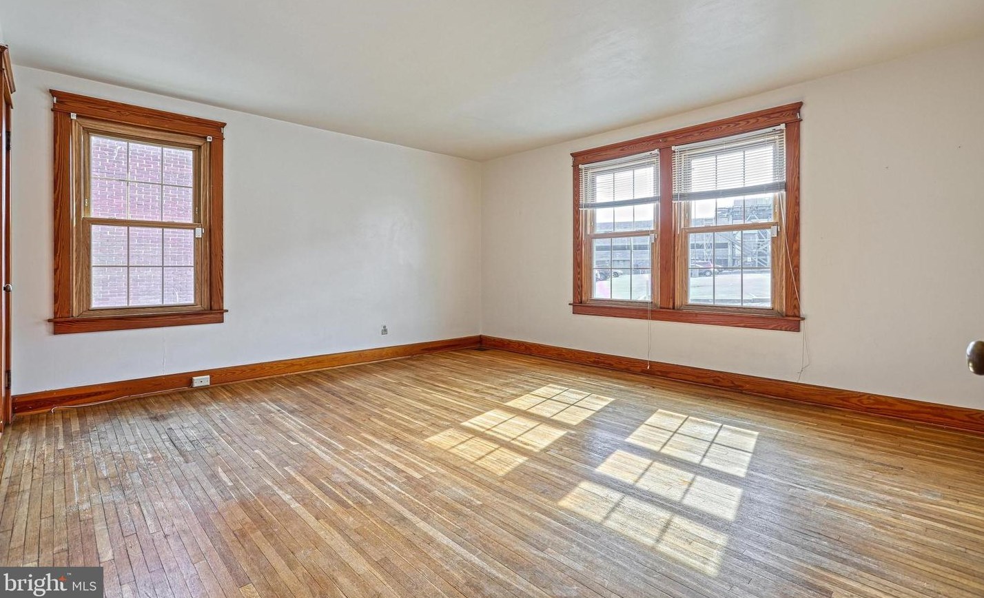 63 George St, Hanover PA 17331-1912 exterior