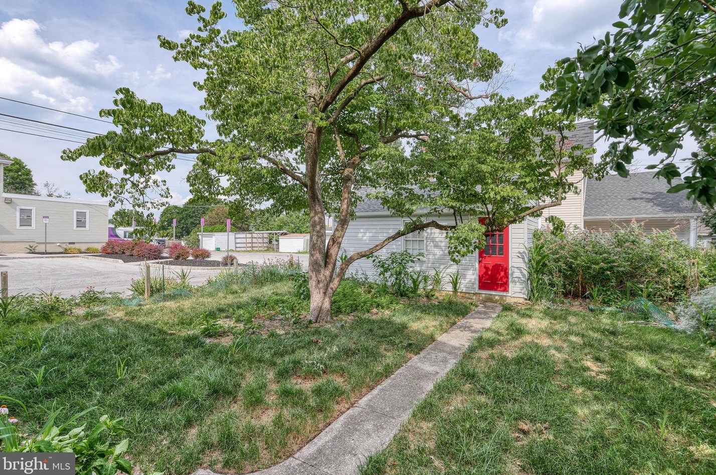 63 George St, Hanover PA 17331-1912 exterior