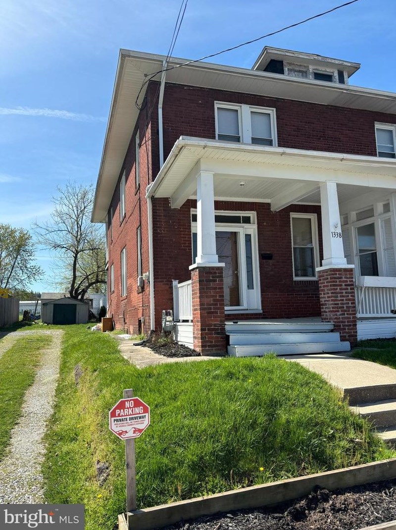 1338 Prospect St, York PA  17403-5723 exterior