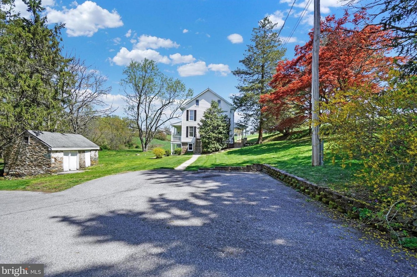 970 S Pleasant Ave, Yoe, PA 17313