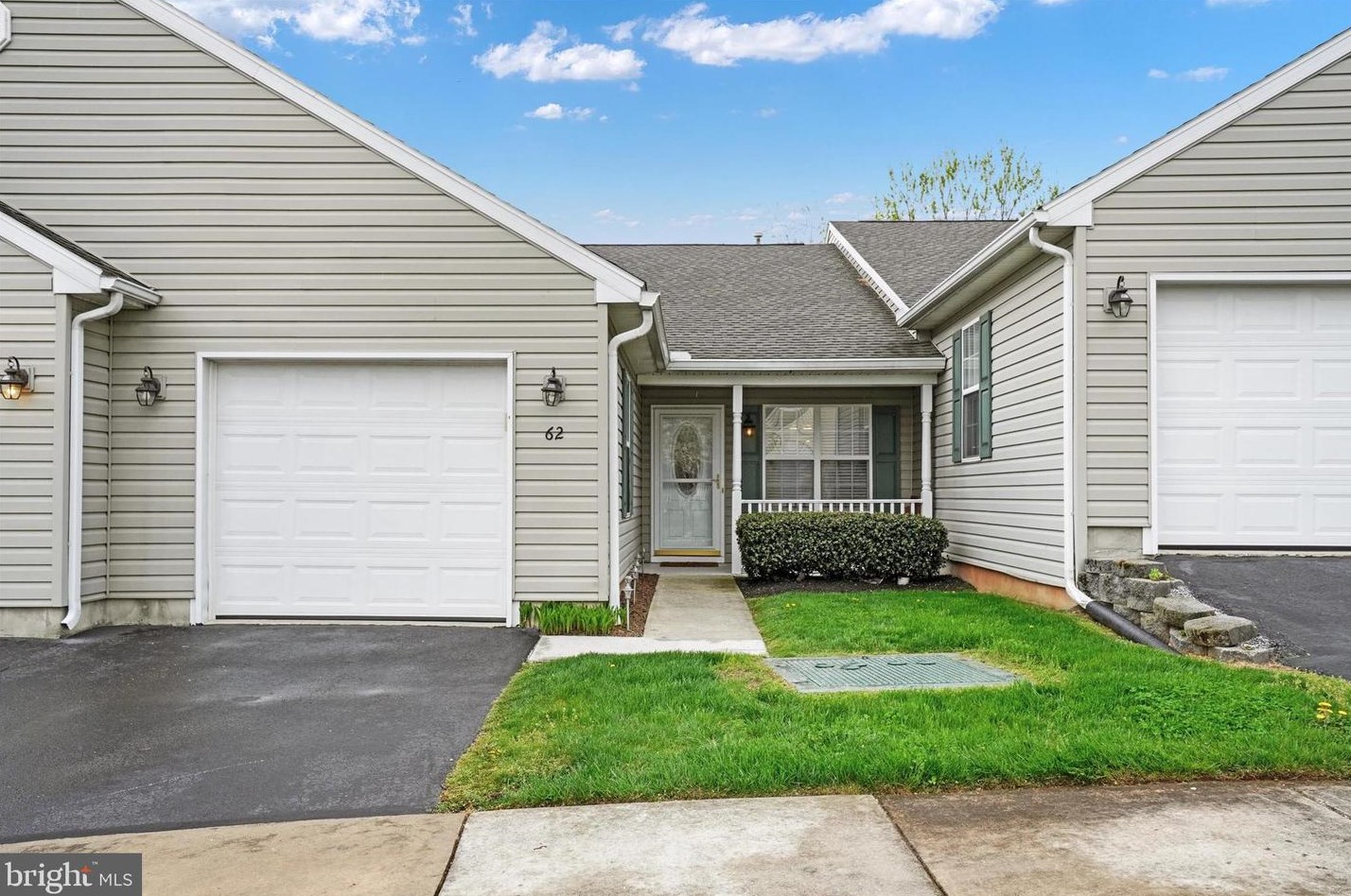 62 Hagarman Dr #62, York, PA 17408