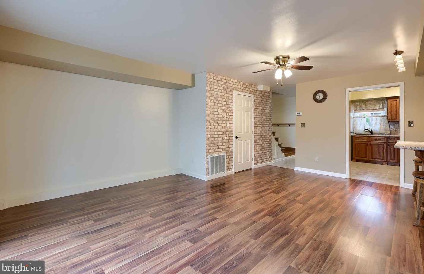 697 Colony Dr, York, PA 17404