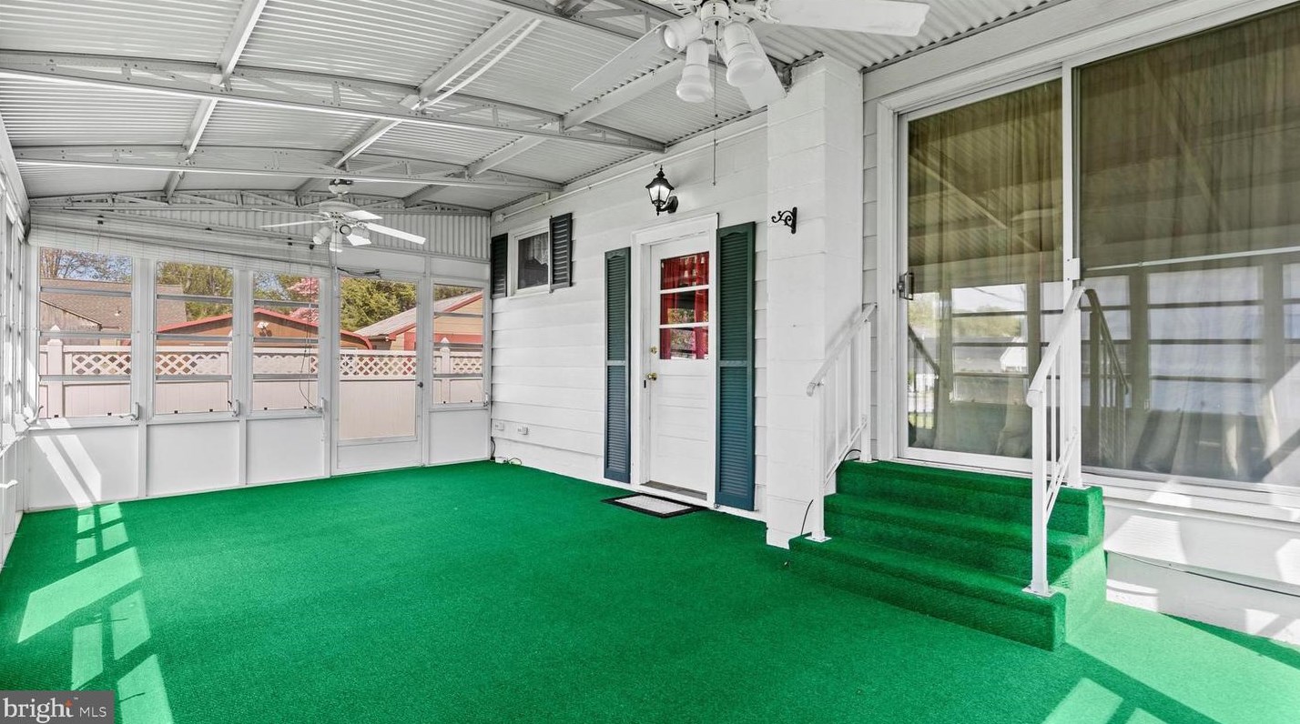 110 Fame Ave, Hanover PA  17331-1535 exterior