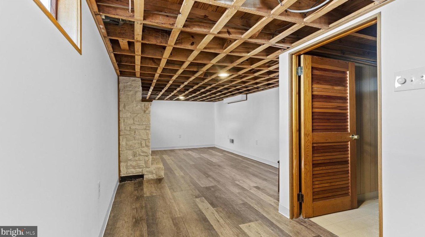 110 Fame Ave, Hanover PA  17331-1535 exterior