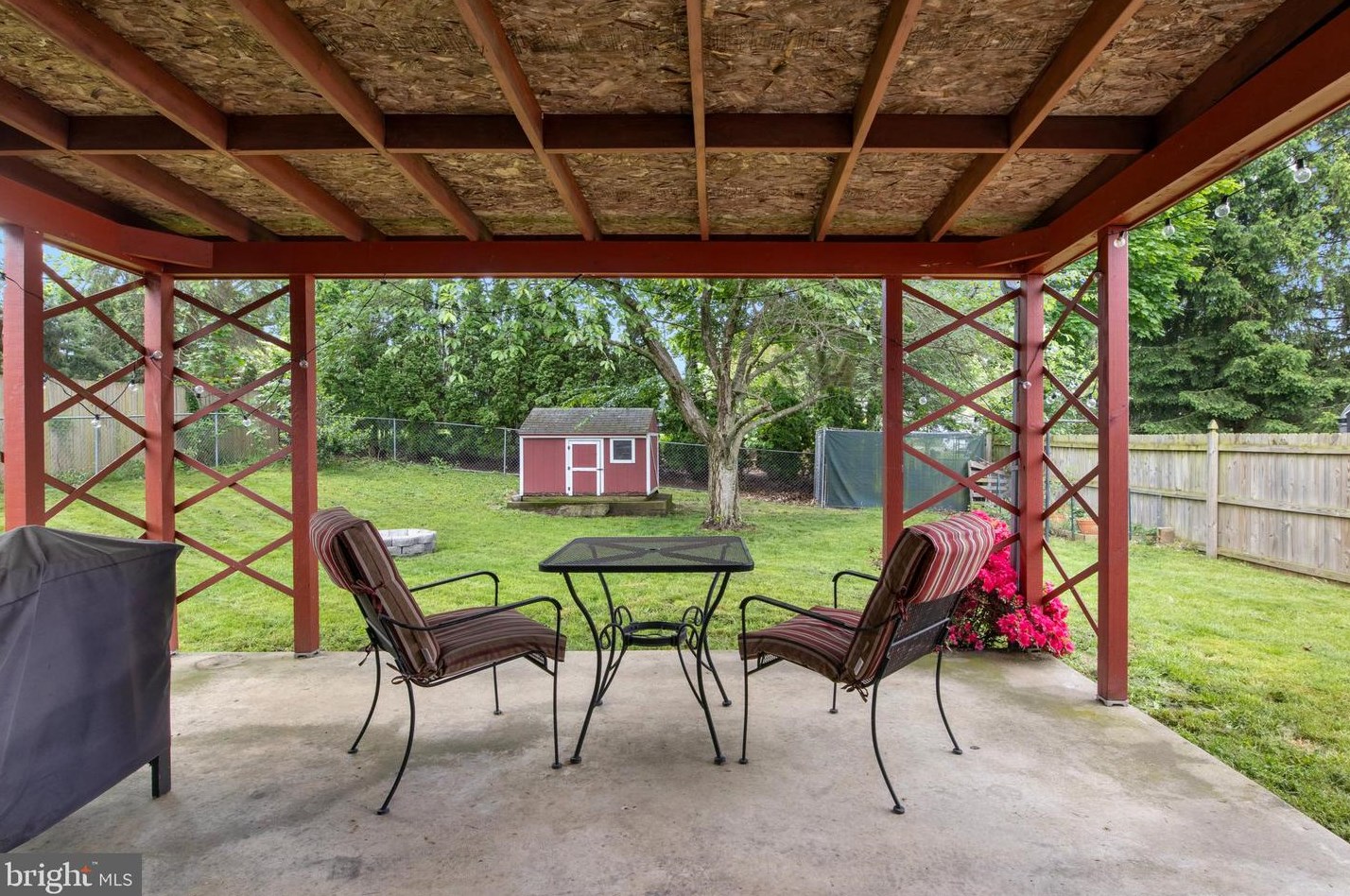 2814 Carlisle Rd, York PA  17408-1473 exterior