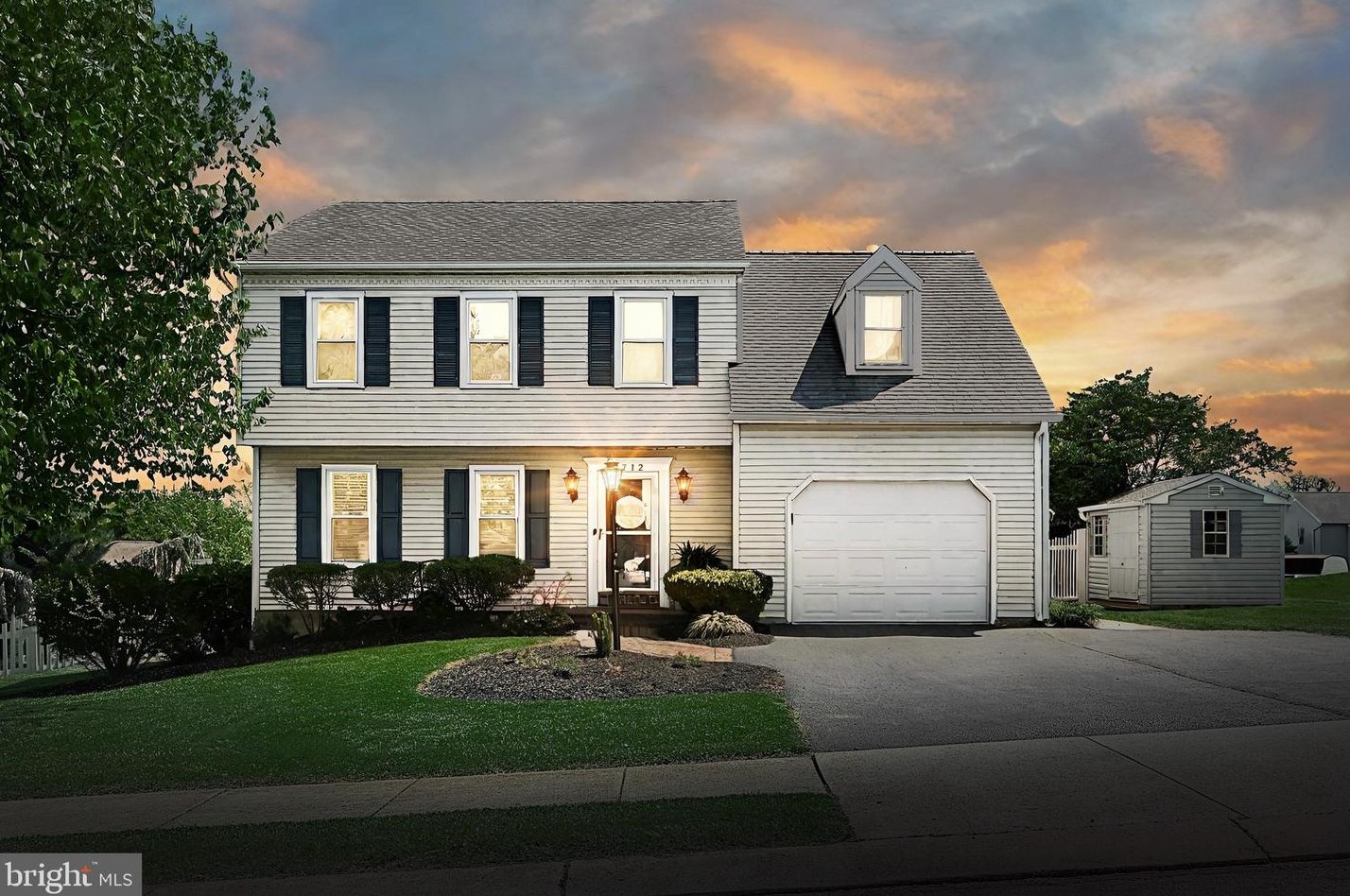2712 Olde Field Dr, York, PA 17408