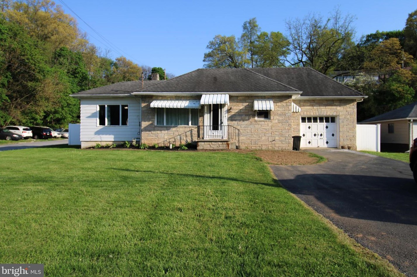 107 E Main St, Bittersville, PA 17366