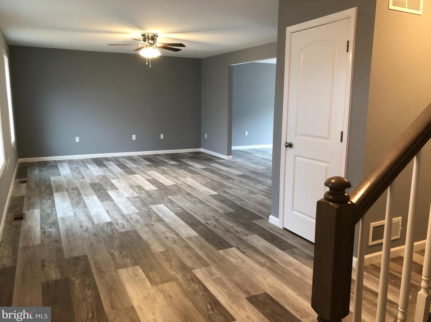 8 Thoroughbred Dr, York Haven, PA 17370