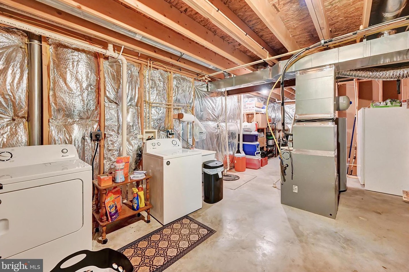 37 Louvain Dr, Hanover PA 17331-8696 exterior