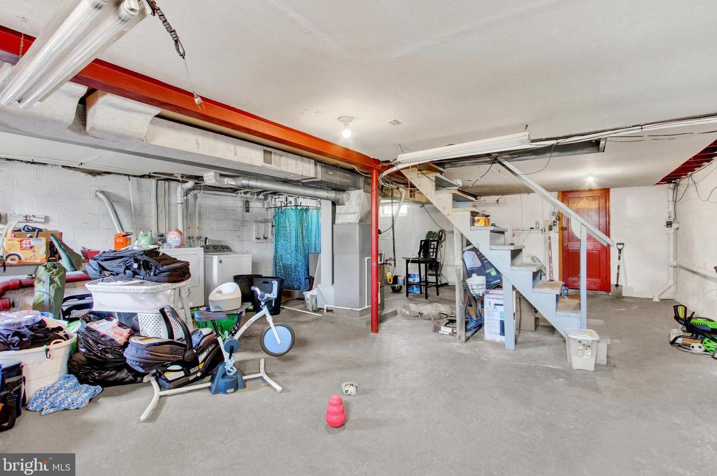 812 Mcallister St, Hanover PA  17331-4139 exterior