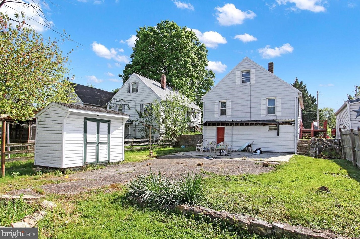 812 Mcallister St, Hanover PA  17331-4139 exterior