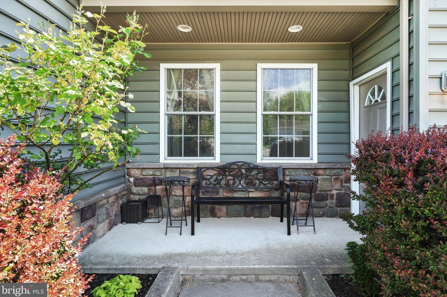 17 Campus Ave, Spring Grove PA  17362-1413 exterior