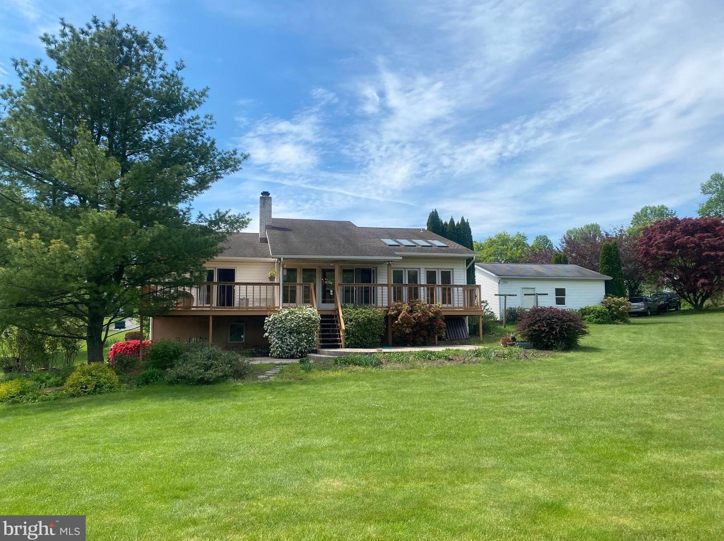 411 Ethan Allen Dr, Rudytown, PA 17070