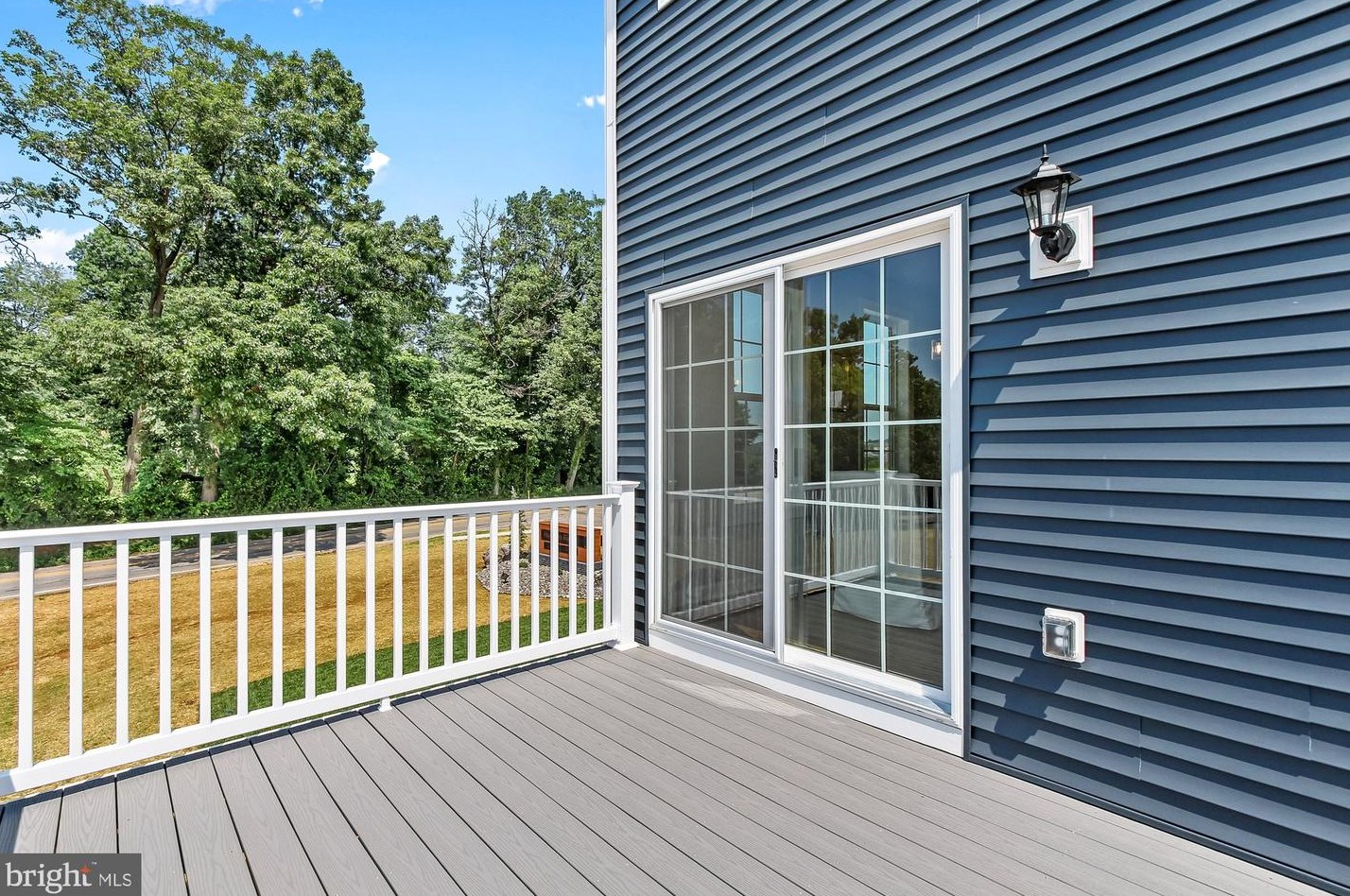 202 Ctr St, Hanover PA 17331-2829 exterior