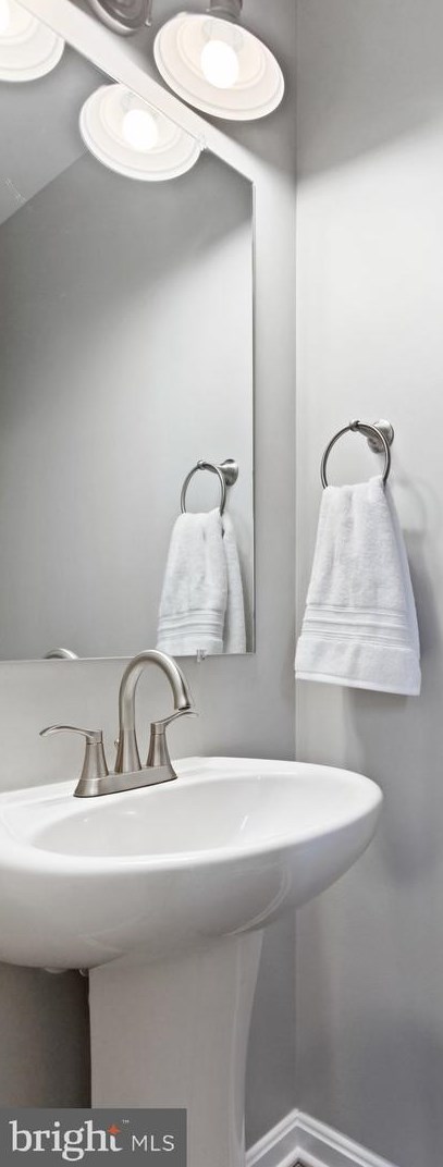 202 Ctr St, Hanover PA 17331-2829 exterior