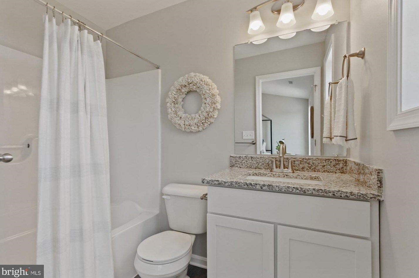 202 Ctr St, Hanover PA 17331-2829 exterior