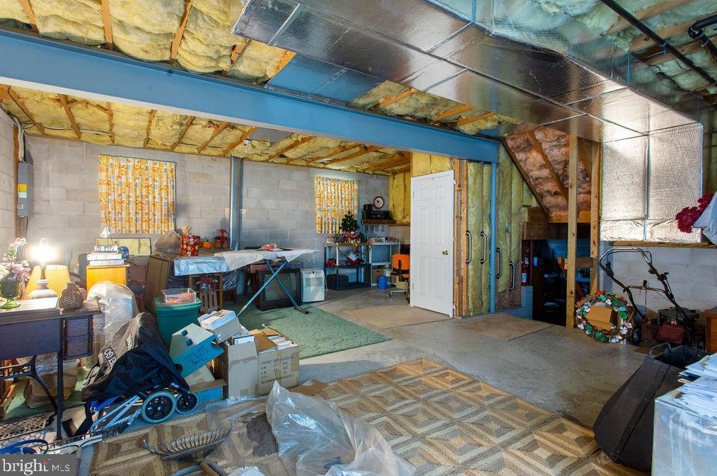 354 Jasmine Dr, Hanover PA 17331-3465 exterior