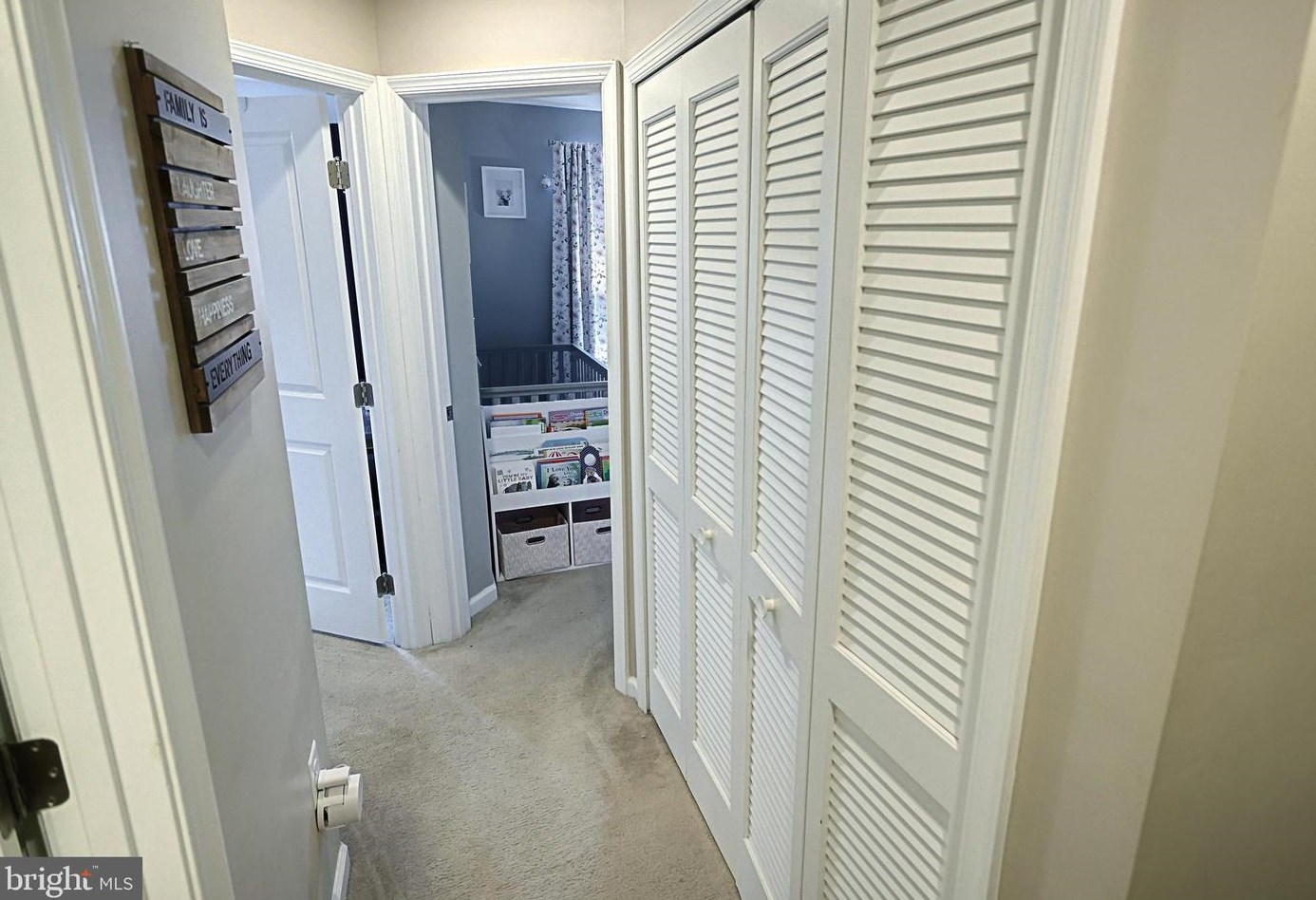 48 Ctr St, Hanover PA 17331-2829 exterior