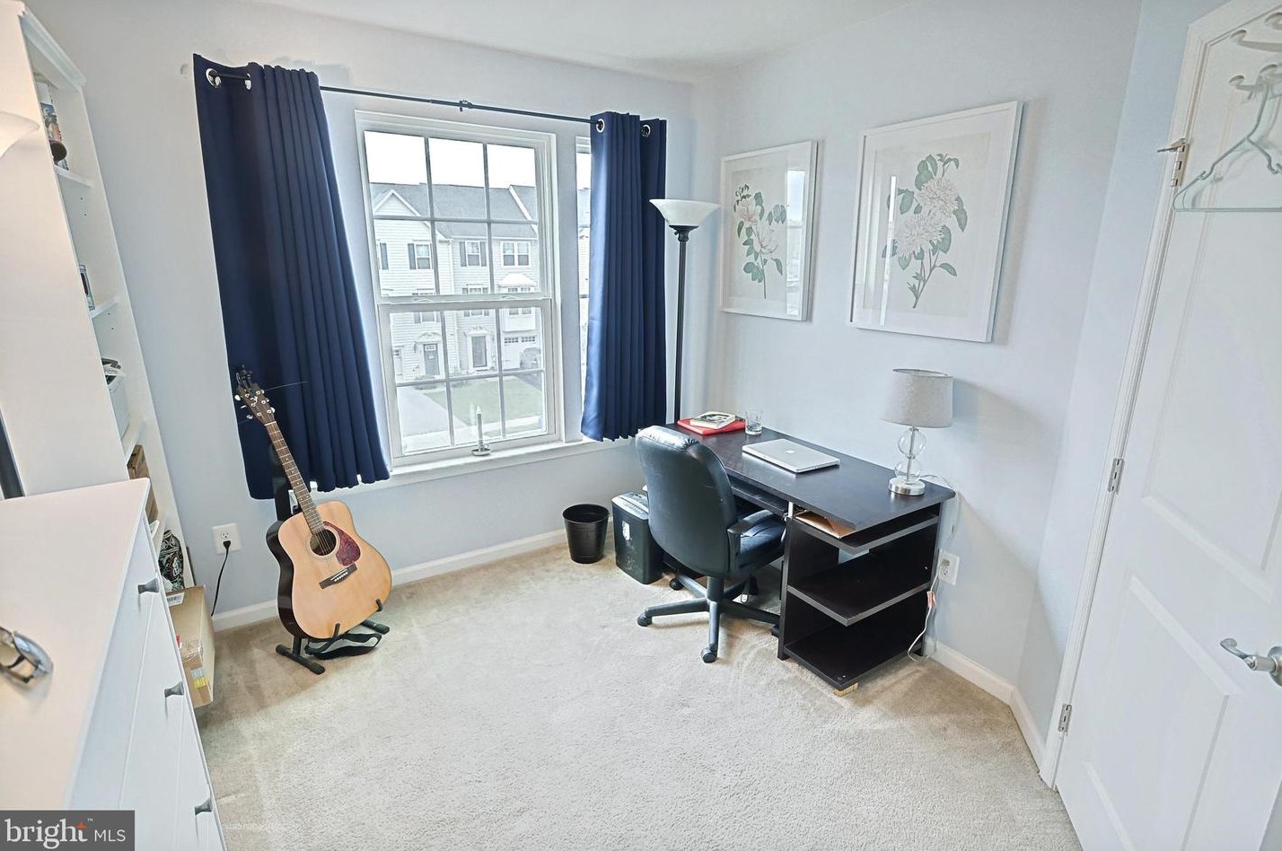 48 Ctr St, Hanover PA 17331-2829 exterior