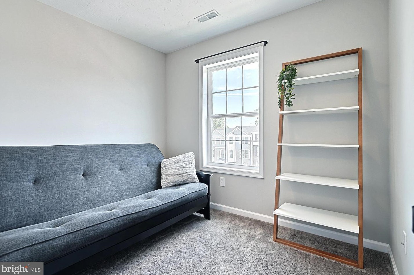 48 Overlook Dr, Hanover PA 17331-9136 exterior