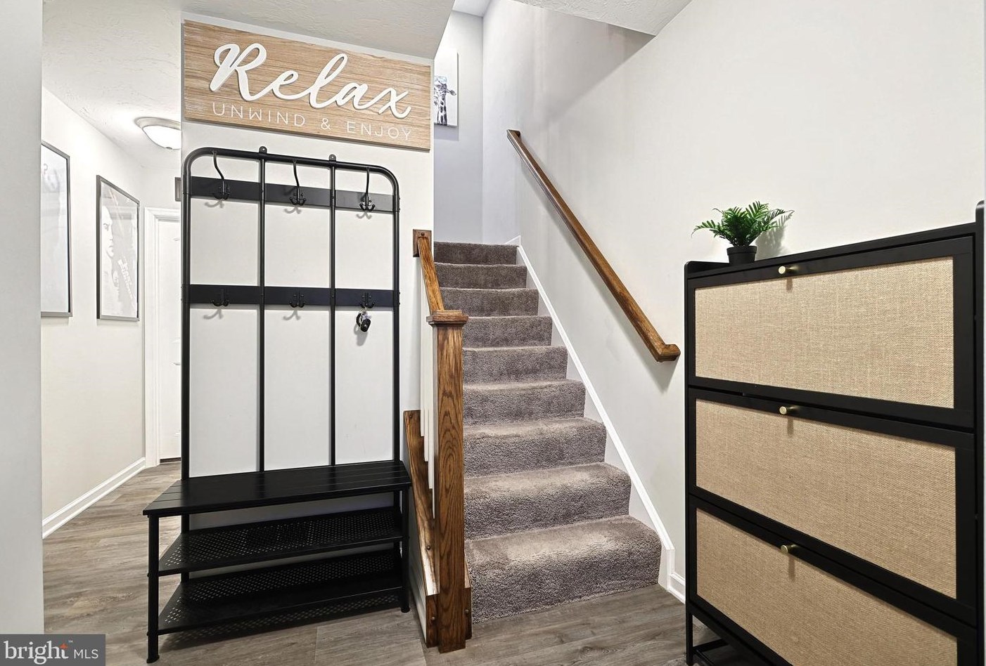 48 Overlook Dr, Hanover PA 17331-9136 exterior