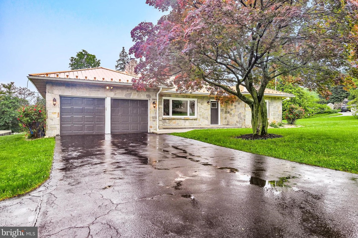 1904 Mount Zion Rd, York, PA 17406-7076